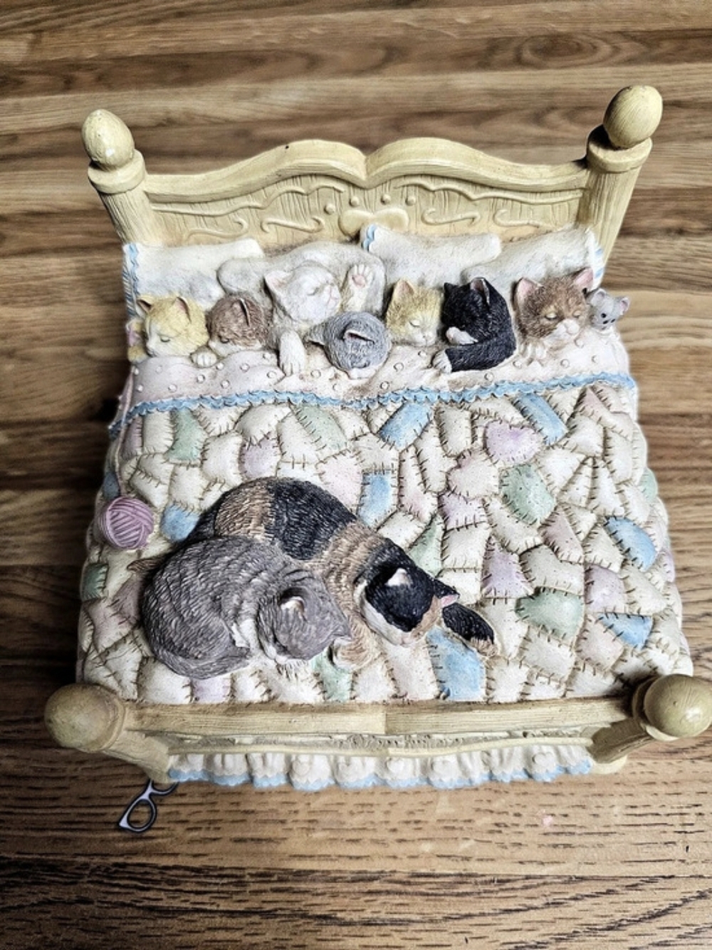 San Francisco Music Box Company Nine Lives Cats Music Box